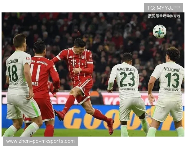 狼堡防守失误频出,主场失利暴露保级严峻形势。 狼堡防守失误频出,主场失利暴露保级严峻形势。